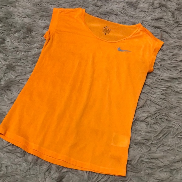 orange nike gym top
